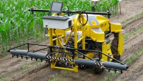 На российские поля в 2019 году выйдут роботы-исследователи