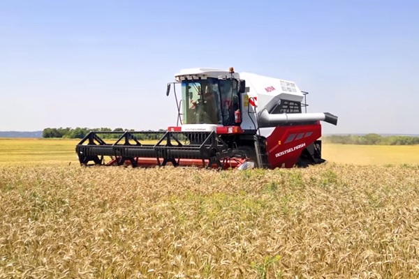 Комбайн NOVA Ростсельмаш - отзывы